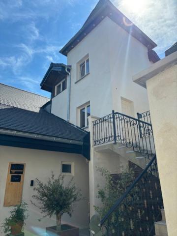 L'Annexe Du Chateau De Saint Genix Eksteriør billede