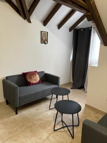 L'Annexe Du Chateau De Saint Genix Eksteriør billede