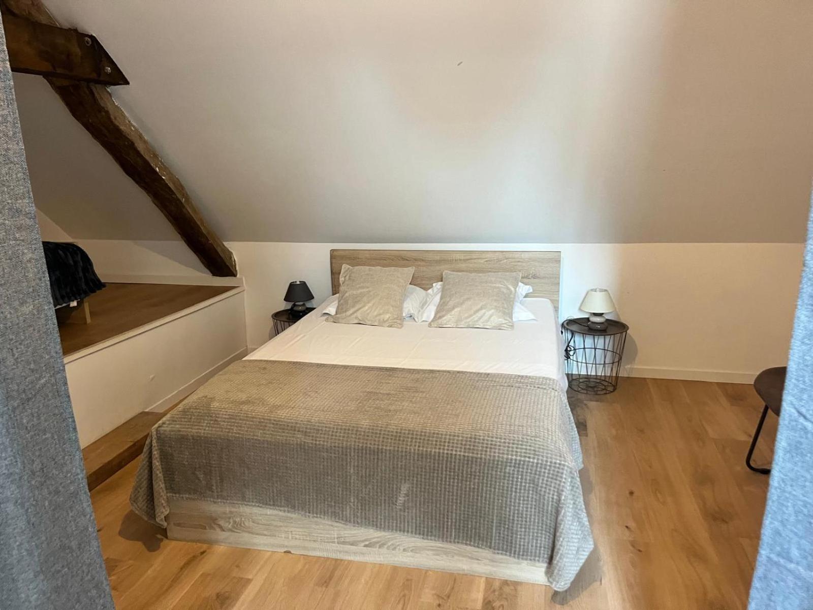L'Annexe Du Chateau De Saint Genix Eksteriør billede